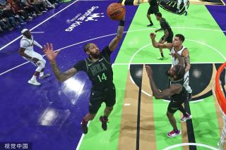 斯彭斯在一 斯彭斯在一