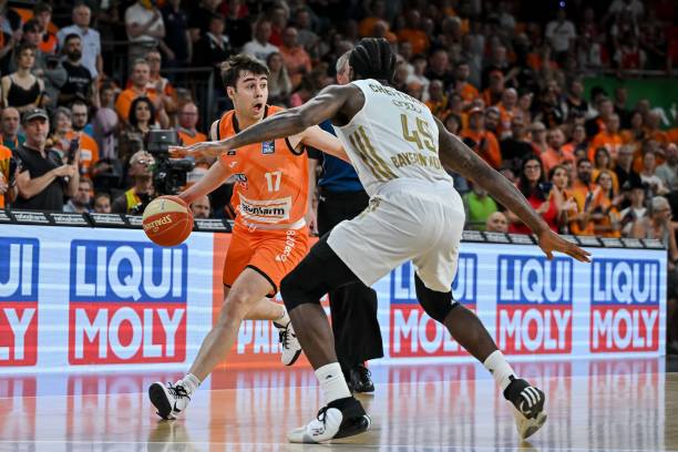 打造一个更 打造一个更