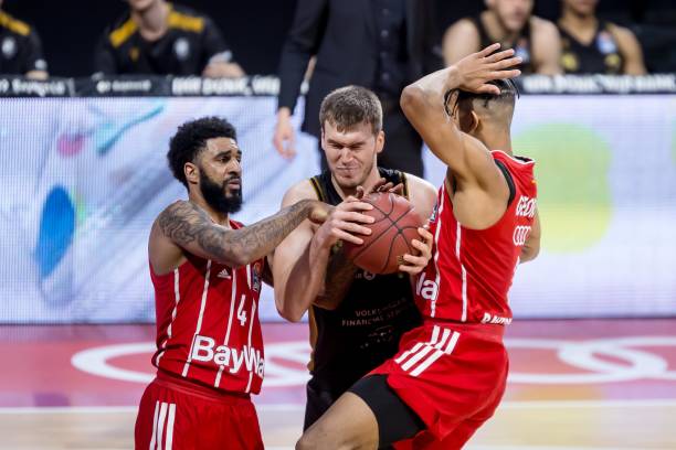 [NBA]骑士胜灰熊取得十六连胜.